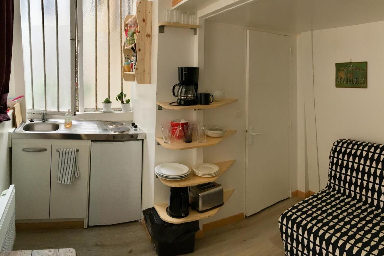 Maisonnette Studio Sur Cour Paris Eksteriør billede